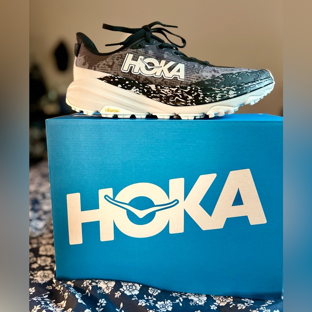 HOKA ONE ONE SPEEDGOAT6
